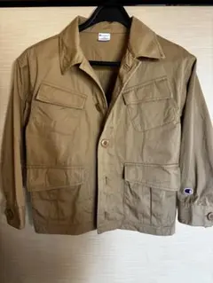Champion チャンピオン　ベージュジャケット　140センチ