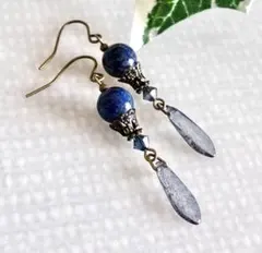 ラピスラズリとチェコダガーのピアス　金古美
