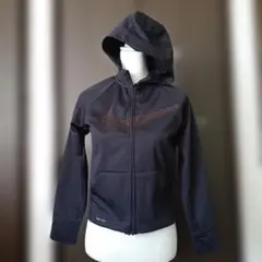 nike ランニングジャケット