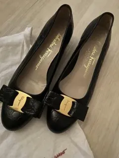 2026年最新】フェラガモの人気アイテム - メルカリ