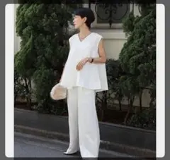 【美品】Bonjour Sagan Vネックテントブラウスセットアップ　ホワイト