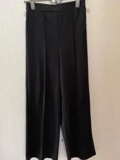しまむら　ワイドパンツ ブラック　センタープレス