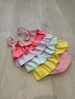 ギャップ　水着　レインボー　カラフル　女の子