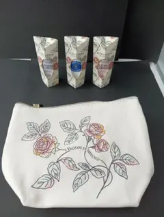 L'Occitane 花柄ポーチ ハンドクリームのセット