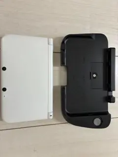 ニンテンドー3DS LL ホワイト 本体他1点　ジャンク