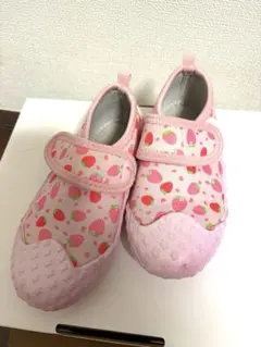 マリンシューズ