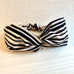 クロスヘアターバン　ヘアバンド　ハンドメイドのサムネイル