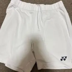 ヨネックス短パン白