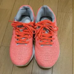 asics Flytefoam オレンジ ランニングシューズ - メルカリ