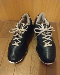 Reebok ブラック スニーカー