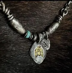 イーグルネックレスターコイズ付き　ビンテージネックレス　ナバホ族