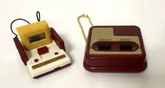 ファミコン　フィギュ　ミニチュア ファミコン　コントローラー　キーホルダー