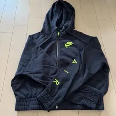 NIKE AIRレディースパーカー