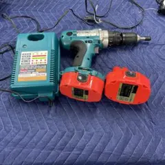 極美品】マキタ 充電式インパクトドライバー TD122D ほぼ新品 - メルカリ