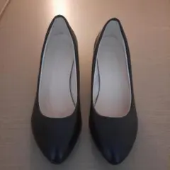 ブラック ポインテッドトゥ パンプス F-336