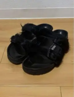 2025年最新】リックオウエンス サンダルの人気アイテム - メルカリ