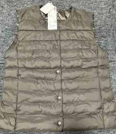 【UNIQLO】ユニクロ　パフテックコンパクトベスト　ブラウン　XS