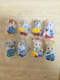 美品♡８体幼稚園セットコスチューム人形小物付き♡シルバニアファミリー