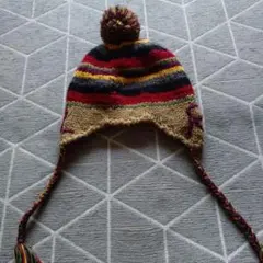 カラフルニット帽 ポンポン付き