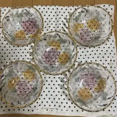 ガラス製　薔薇彫刻　サラダボール　５枚セット