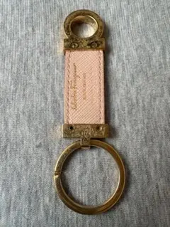 Salvatore Ferragamo ガンチーニ キーリング
