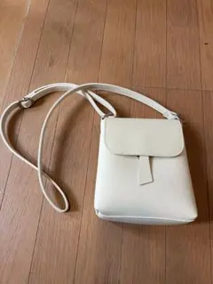 favori ショルダーバッグ ホワイト