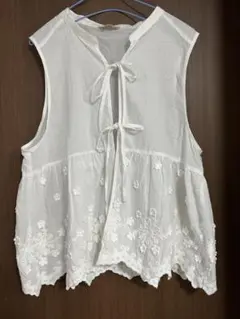 美品サマンサモスモスSamansaMos2 刺繍リボンベスト