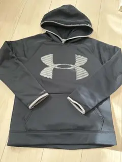 UNDER ARMOR パーカー YLG 140~150