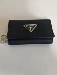 PRADA ブラックキーケース