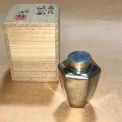 煎茶道具　静寿居蔵苑造　純錫　貞式茶入　約231g　共布共箱　D　R6041 煎茶道具 静寿居蔵苑造 純錫 貞式茶入 約231g 共布共箱 D R6041 - メルカリ