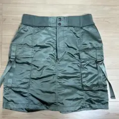 JEANASIS カーゴミニスカート カーキ サテンのサムネイル