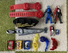 仮面ライダー セイバー　聖剣ソードライバー 変身ベルト 、フィギュアセット