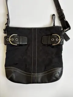 【coach】コーチ　ブラック ショルダーバッグ バイカラーバックル付き