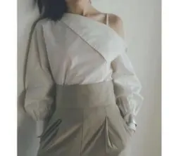 CLANE クラネ オフショルダーブラウス　size1