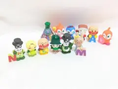 あつまれアンパンマン　彩色済みソフビ人形　12個セット