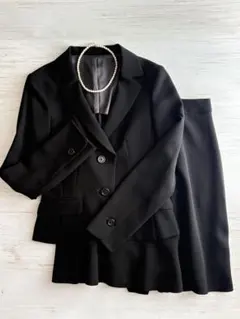 【美品】ru 丸井　フォーマルスーツ　セットアップ　ブラック　黒　Sサイズ　7号