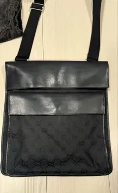 GUCCI グッチ シマレザー クロスボディ サコッシュ ショルダーバッグ