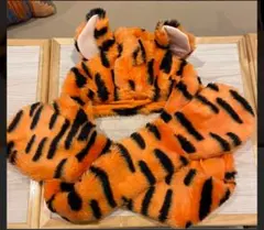 ディズニー　ティガー　マフラーカチューシャ　ファンキャップ