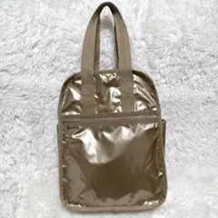 Item thumbnail for item 40e5f99b-a72c-4876-9e55-dfee240ffaa8