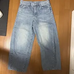 ワイドフィット ライトブルーデニムパンツのサムネイル