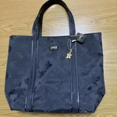 FILLER エンボス花柄トートバッグ 黒