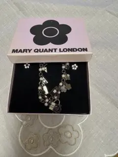MARY QUANT チャームブレスレット　ピアスセット
