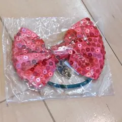 2010年　サンリオ　マイメロディー　チャーム付き　スパンコールリボン　ヘアゴム
