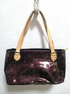 美品！クレイサス CLATHAS トートバッグ エナメル調 カメリア柄のサムネイル