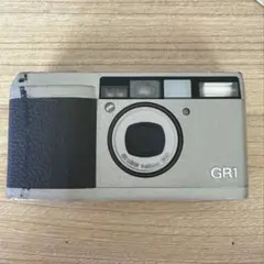 RICOH GR1 フィルムカメラ シルバー 付属品 箱 あり 希少 RICOH GR1 フィルムカメラ シルバー 付属品 箱 あり 希少 - メルカリ