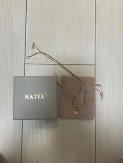 NATIA ゴールドトーン ネックレス ハート型