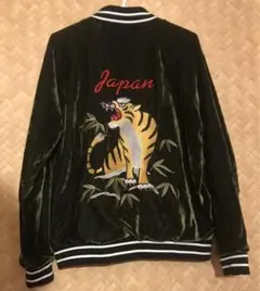 90‘s ベロア 別珍スカジャン 黒 鷹　刺繍　古着 　アラスカ　レア 朧 おぼろ ヴィンテージ 鷹 刺繍 和柄 別珍 スカジャン 9043834