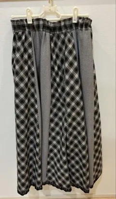 axes femme チェック柄フレアスカート