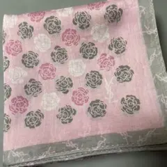 美品Yves Saint Laurent大判バラ模様 ハンカチイヴ・サンローラン