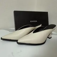 EMODA ポインテッドトゥ ミュール Lサイズのサムネイル